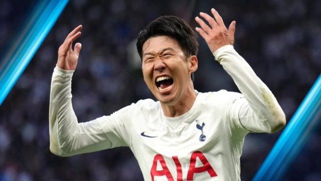 主演新剧《肯尼迪》聚焦著名政治家族 2 堪比时装周!