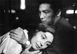 王家卫监制《一杯上路》曝终极预告 4月1日公映 2023-03-31 由王家卫监制，泰国导演纳塔吾·彭皮里亚（代表作《天才枪手》）执导的电影《一杯上路》即将于4月1日全国上映，并于3月31日展开全国第三轮点映提前与观众见面，分享人生感悟与治愈感动。